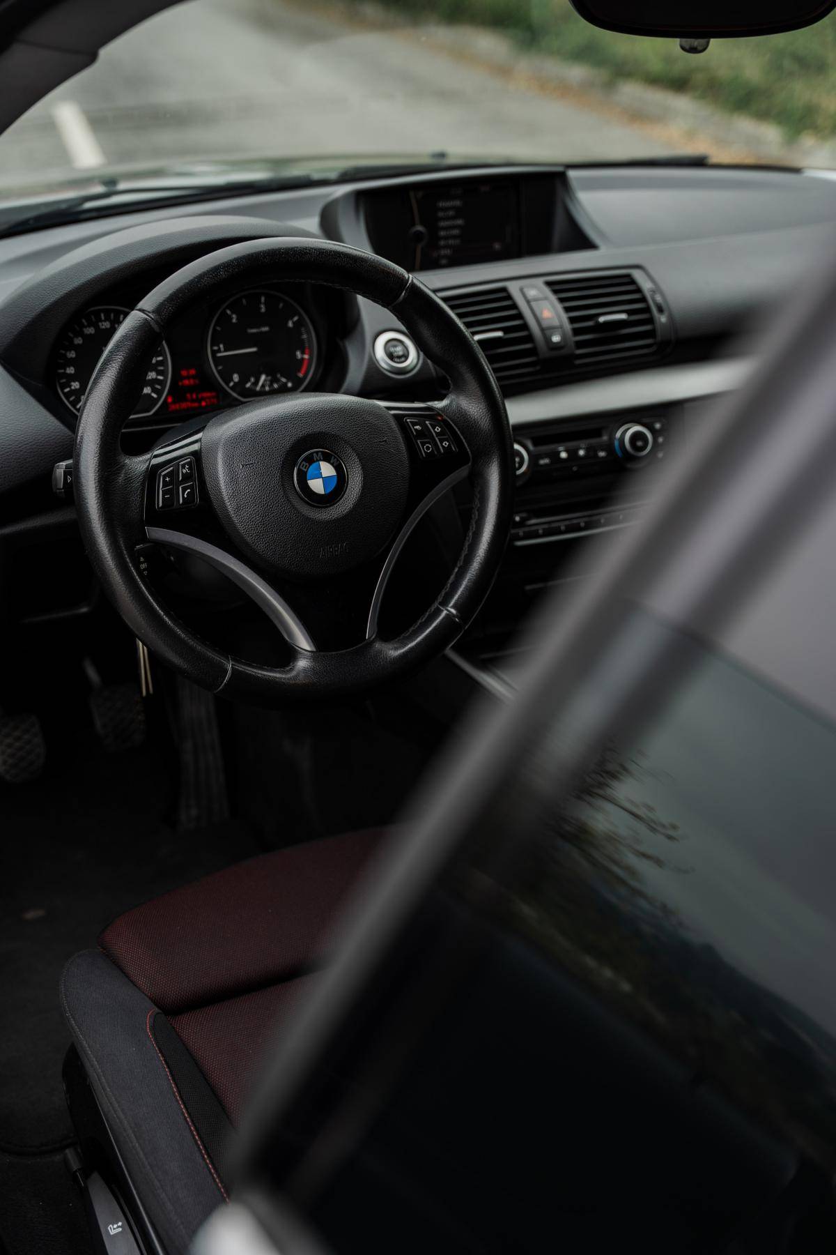 bmw-serie-1-2009-diesel-1995cc