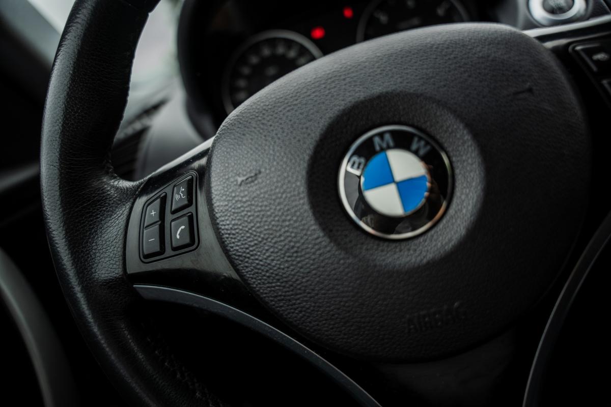 bmw-serie-1-2009-diesel-1995cc