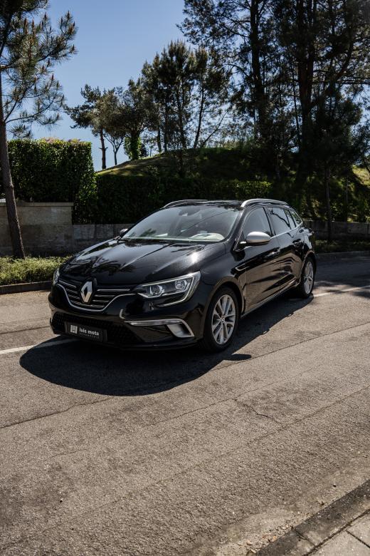 renault-megane-sport-tourer-2018-diesel-1461cc