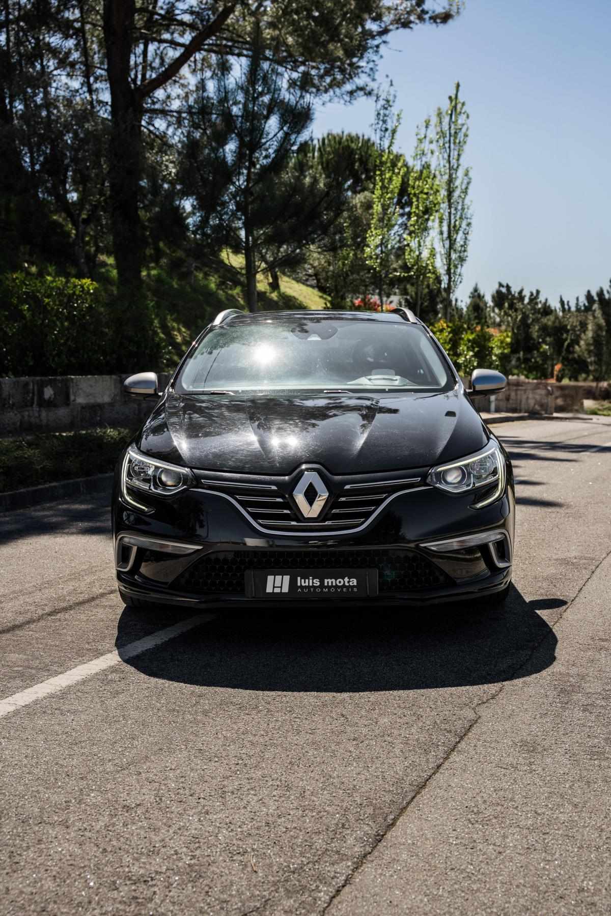 renault-megane-sport-tourer-2018-diesel-1461cc