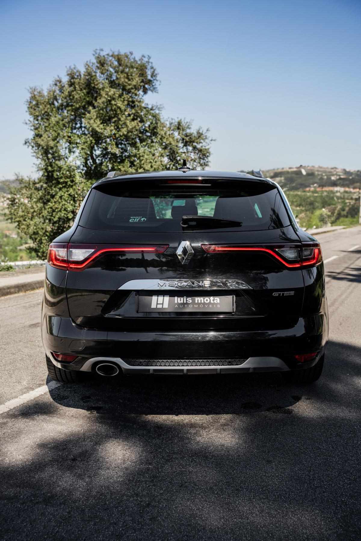 renault-megane-sport-tourer-2018-diesel-1461cc