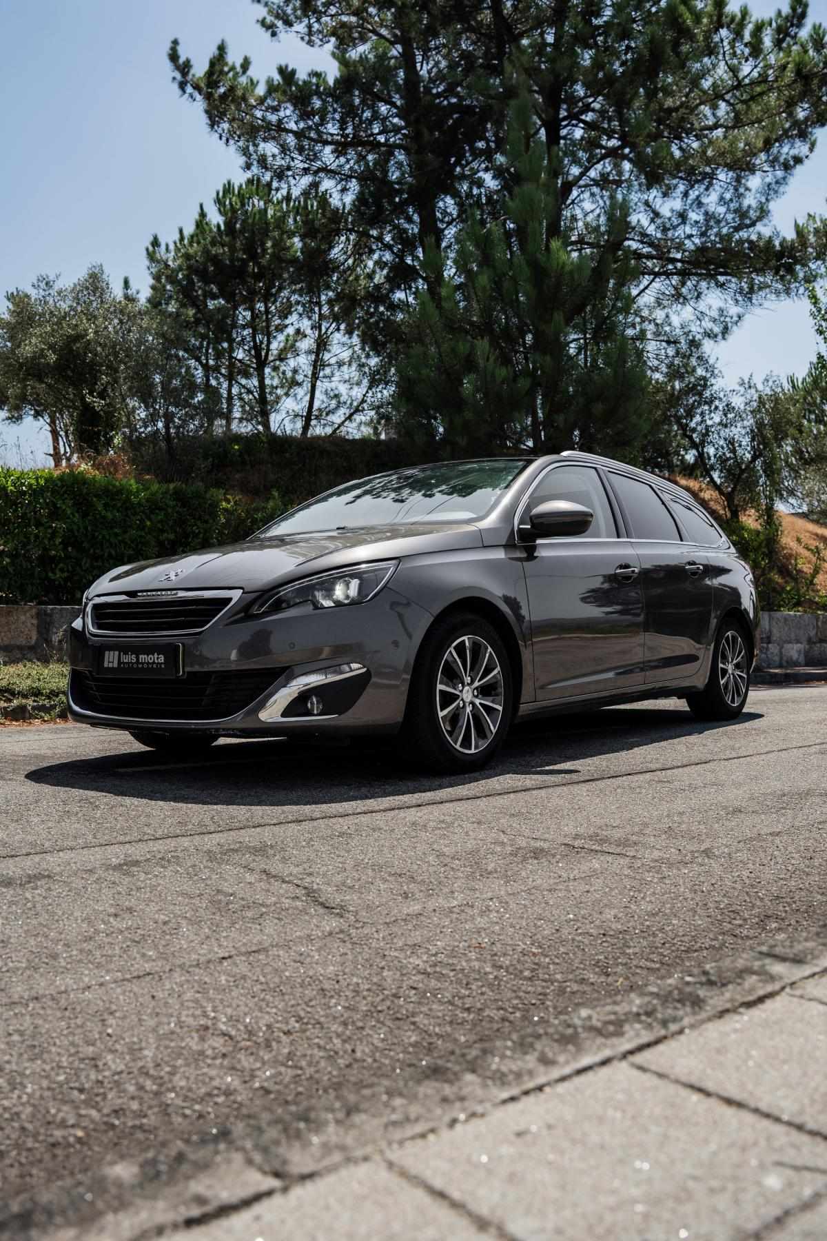 peugeot-308-sw-2015-diesel-1560cc
