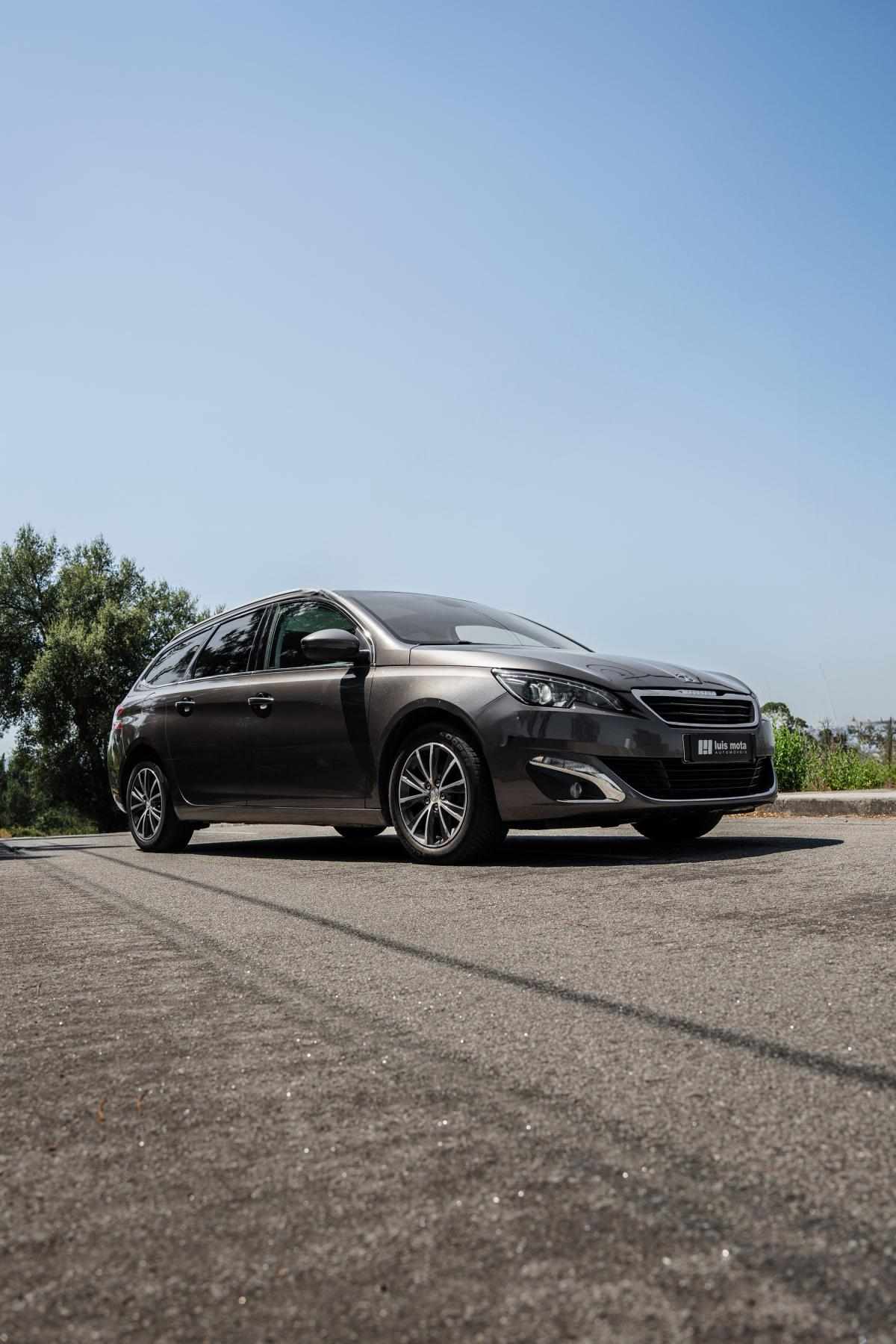 peugeot-308-sw-2015-diesel-1560cc
