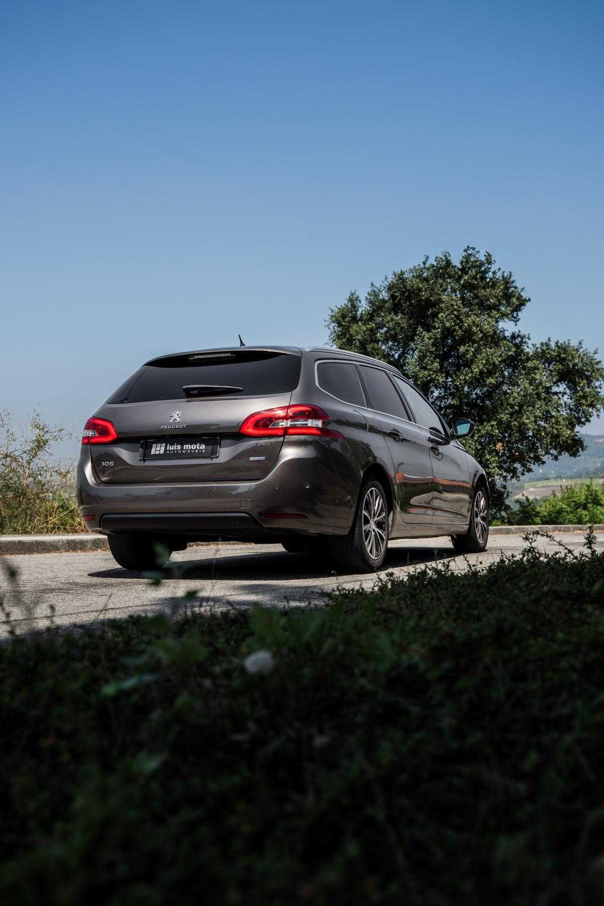 peugeot-308-sw-2015-diesel-1560cc
