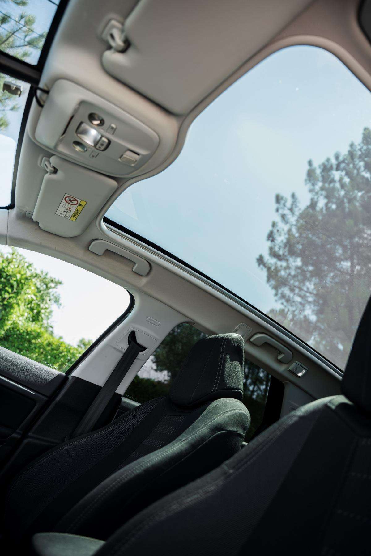 peugeot-308-sw-2015-diesel-1560cc