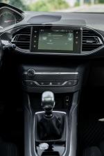 peugeot-308-sw-2015-diesel-1560cc
