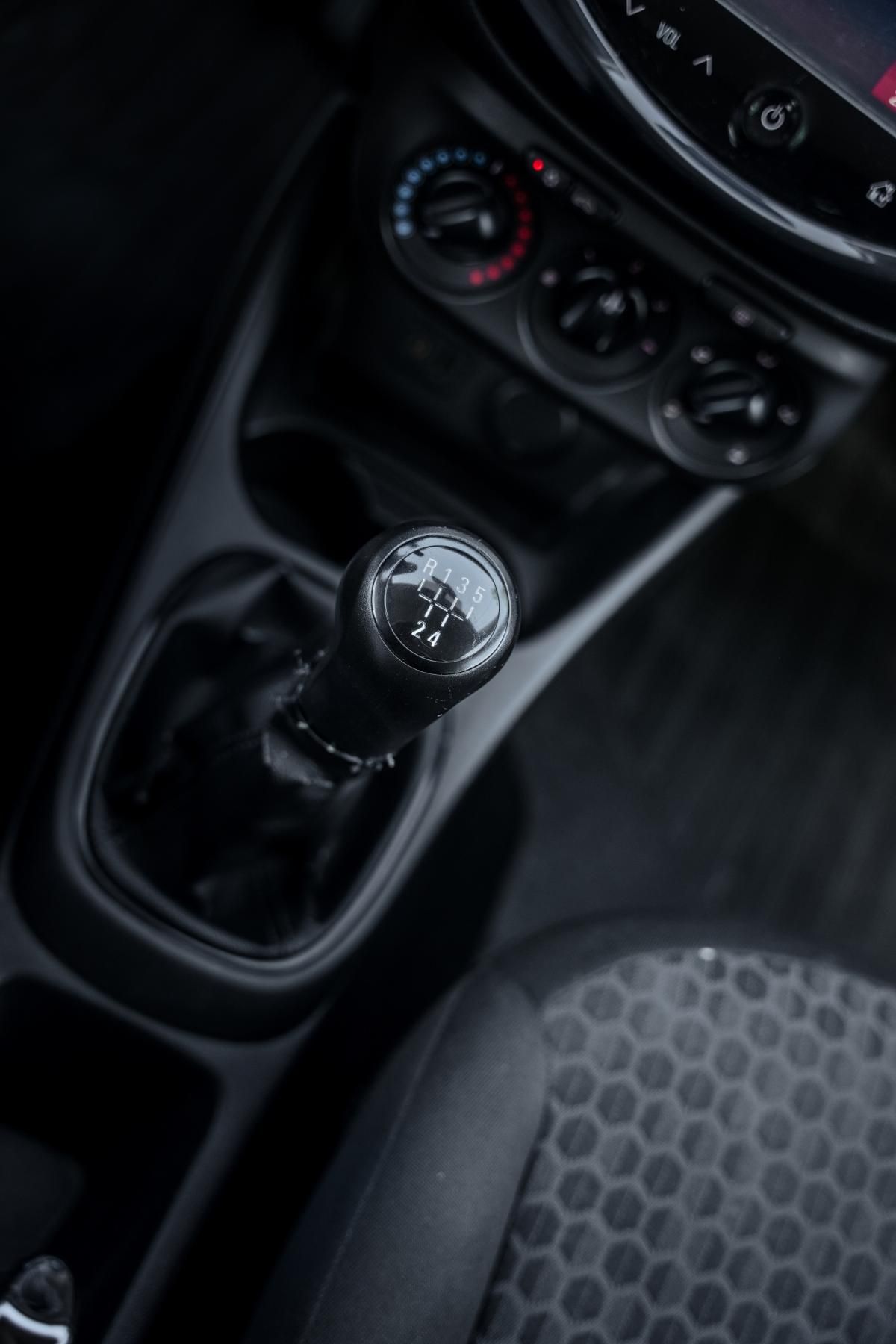 opel-corsa-2015-diesel-1248cc