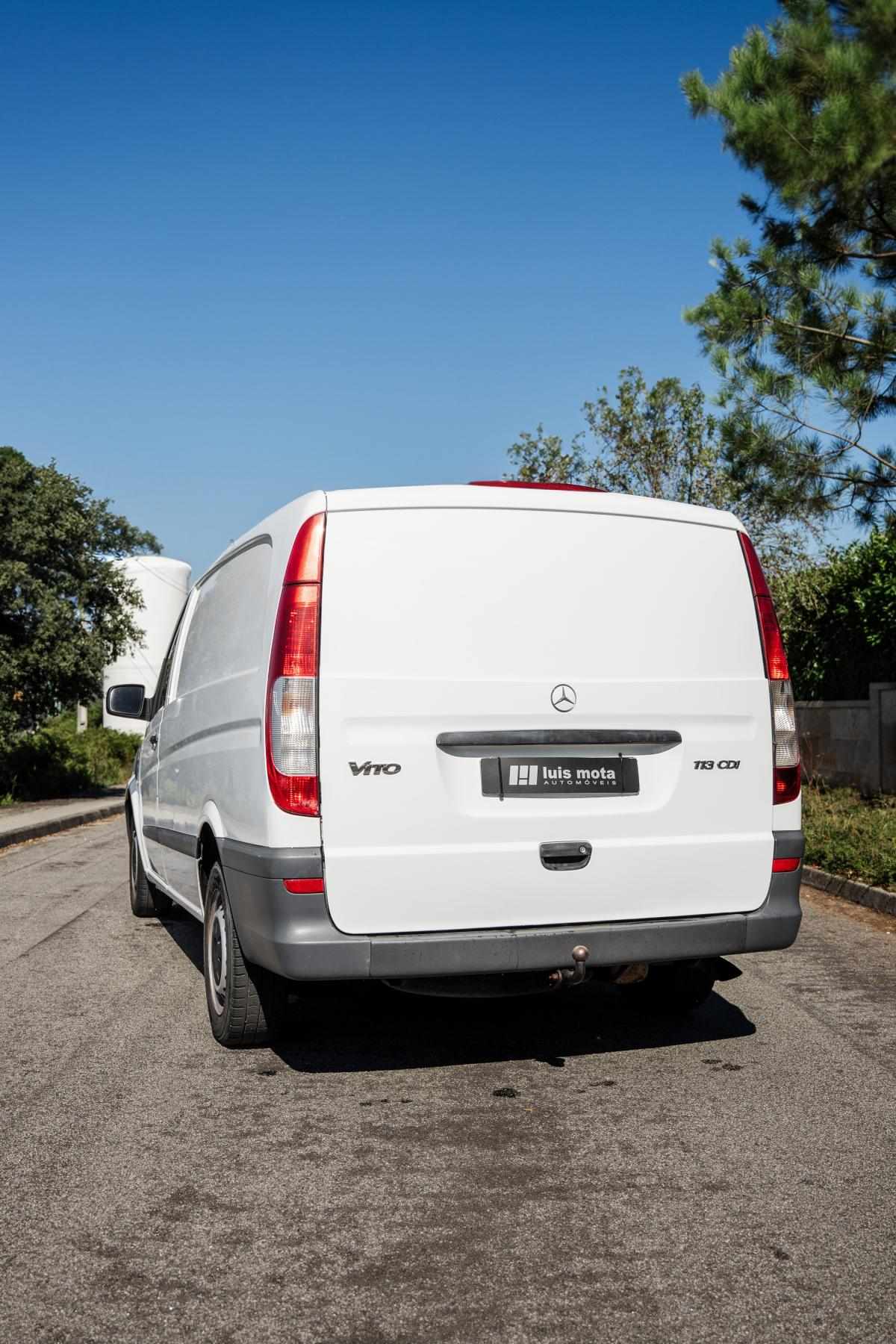 mercedes-benz-vito-2011-diesel-2143cc
