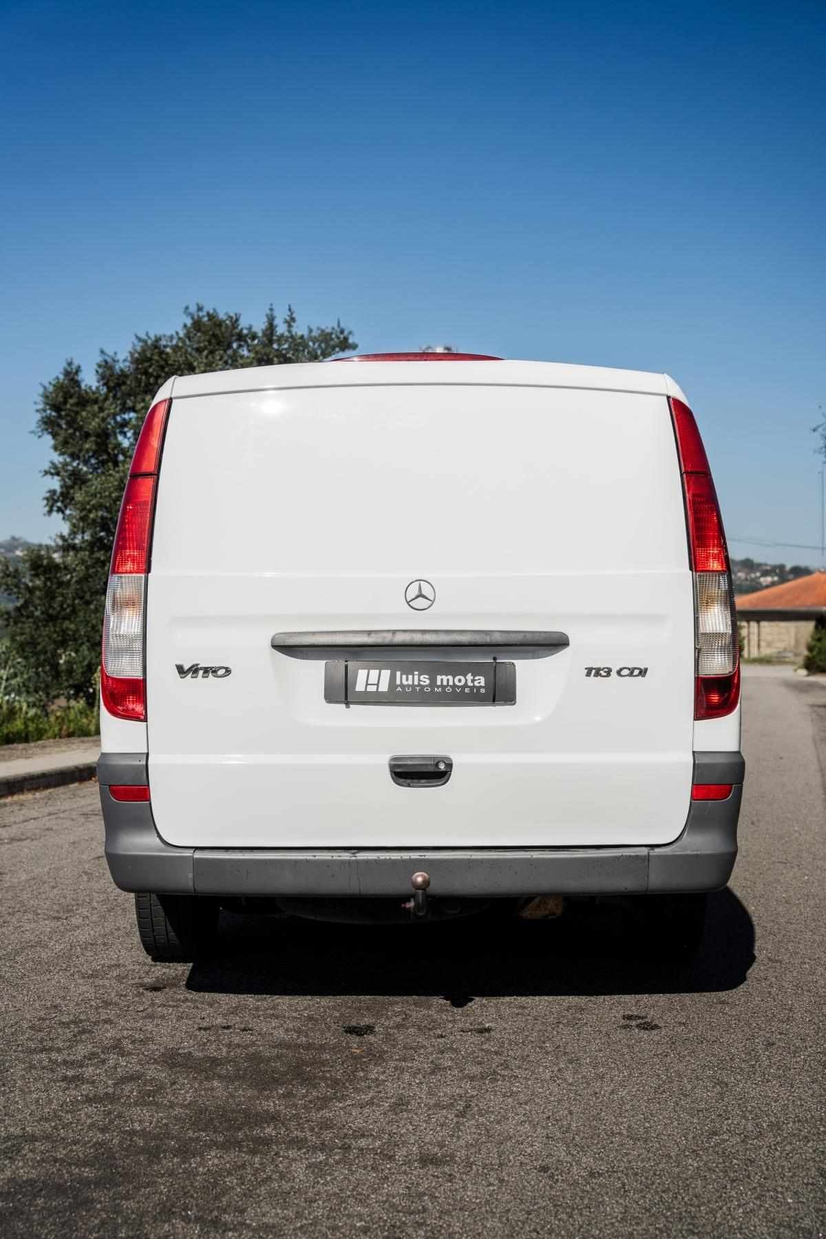 mercedes-benz-vito-2011-diesel-2143cc