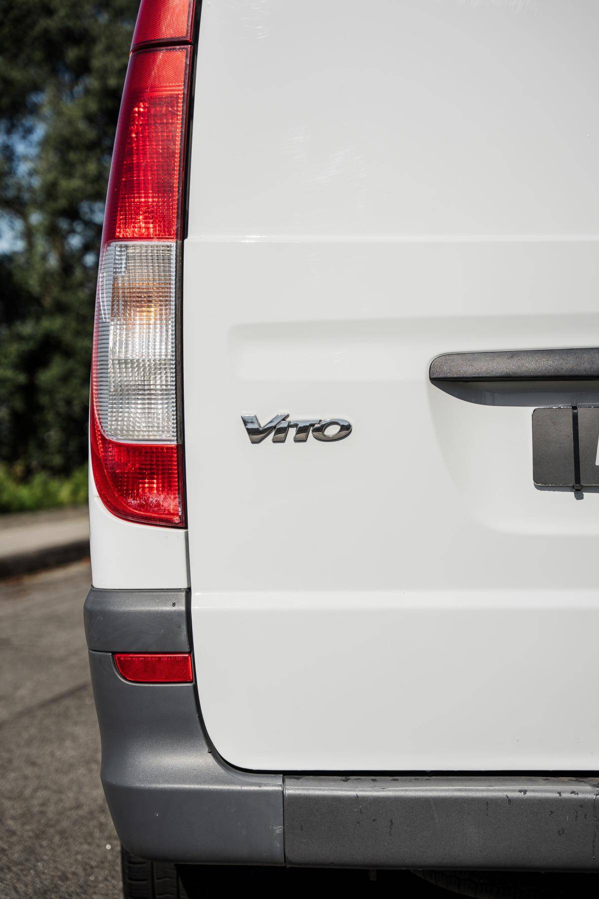 mercedes-benz-vito-2011-diesel-2143cc