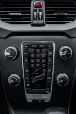 volvo-v40-2015-diesel-1560cc