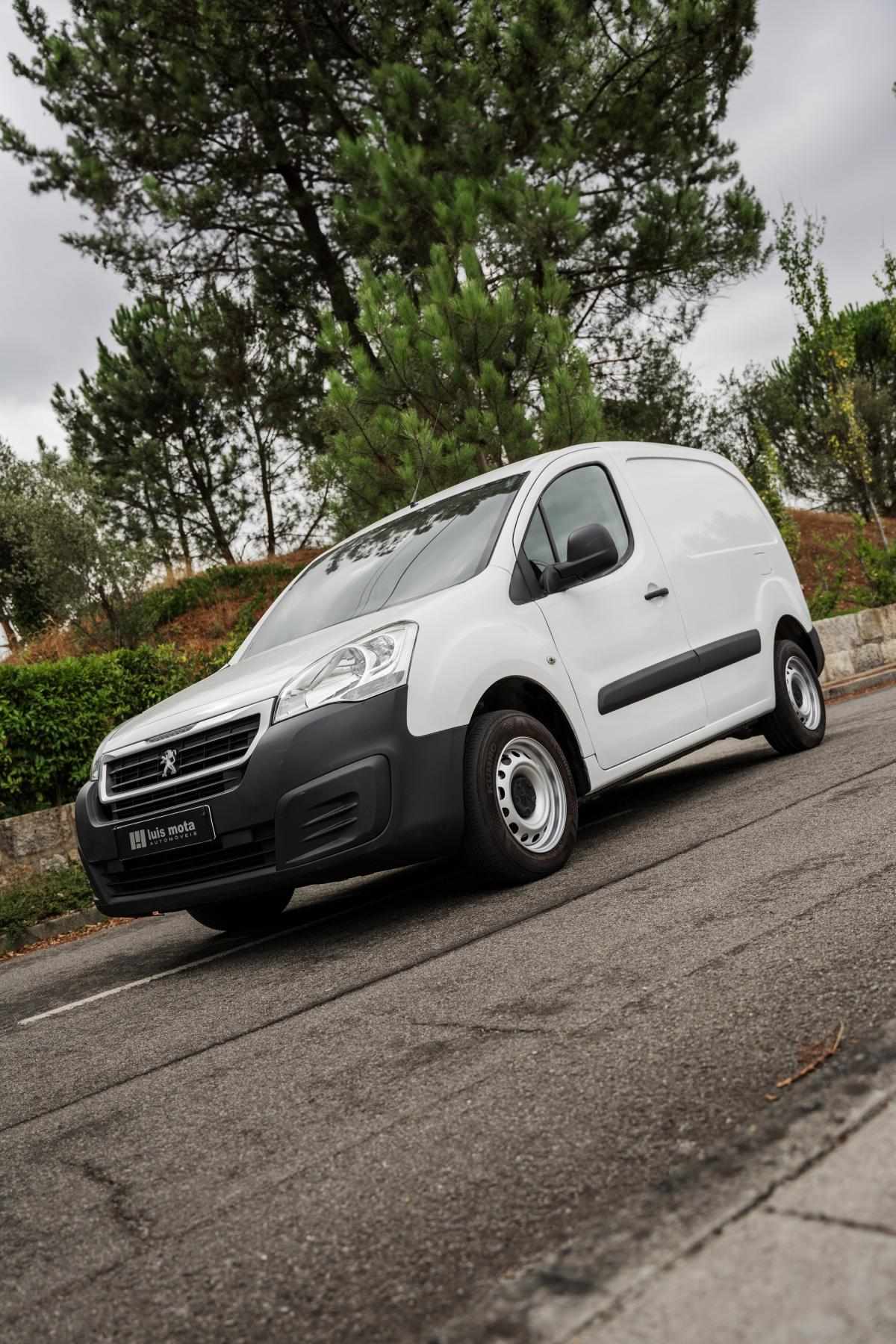 peugeot-partner-2015-diesel-1560cc