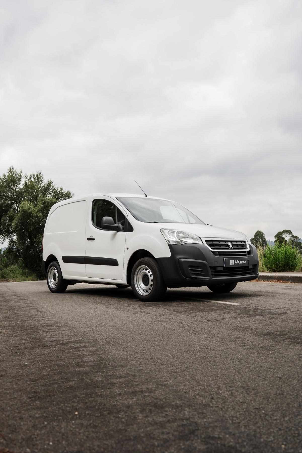 peugeot-partner-2015-diesel-1560cc
