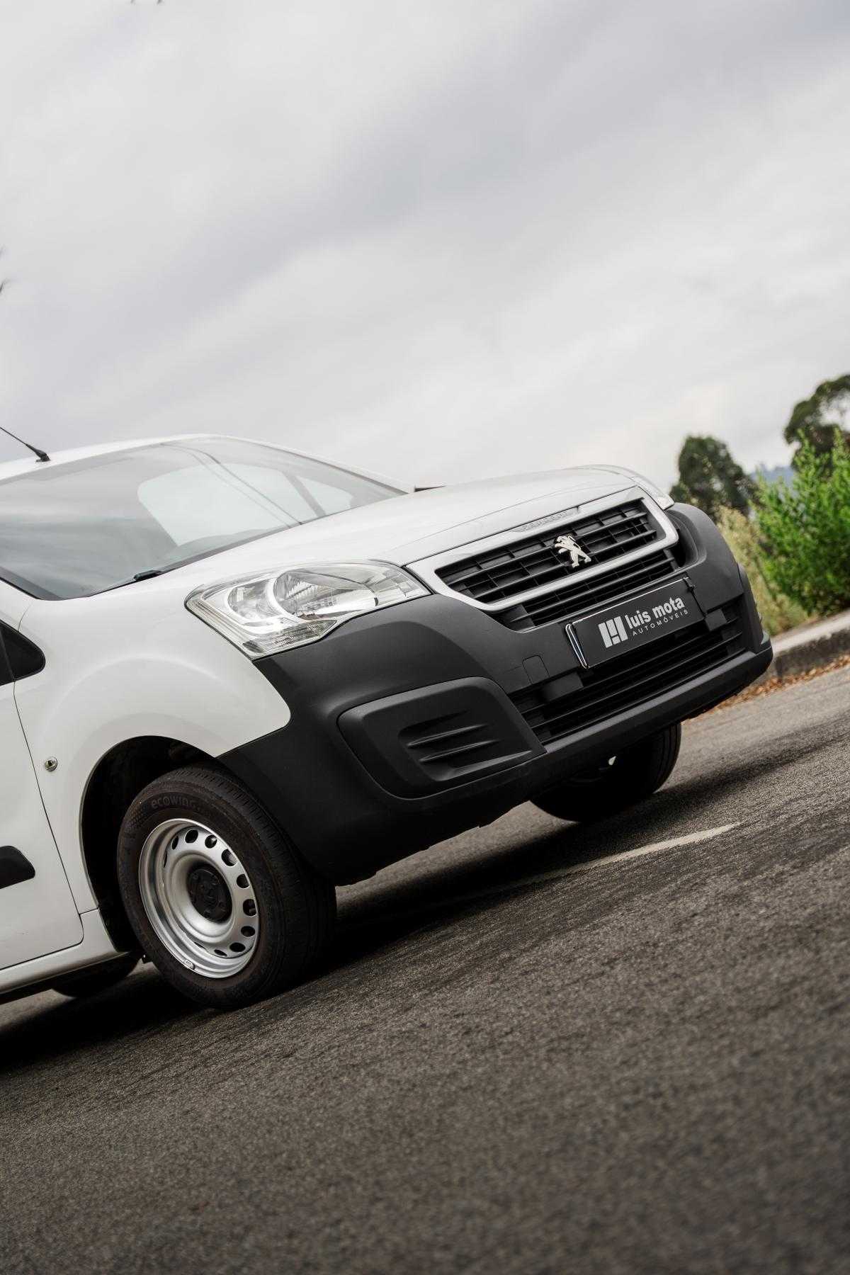 peugeot-partner-2015-diesel-1560cc