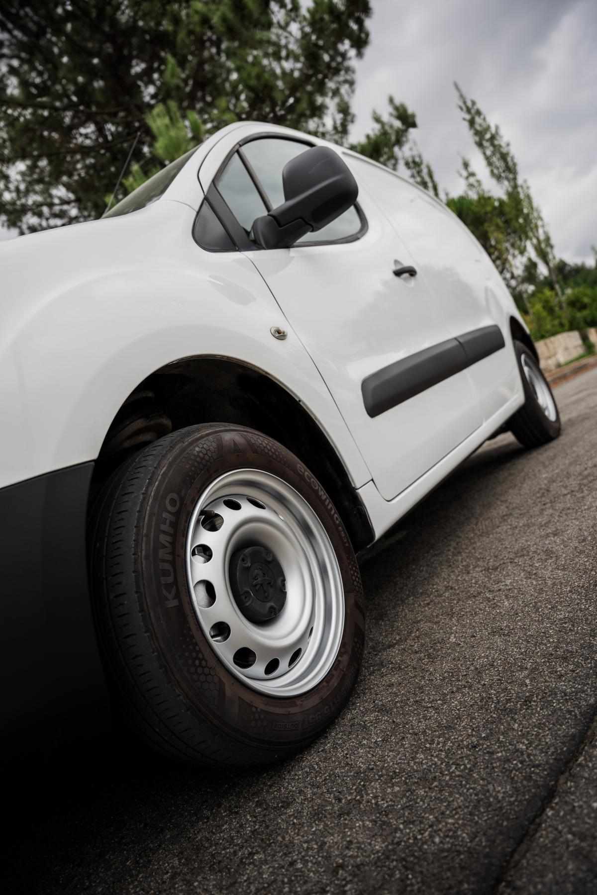 peugeot-partner-2015-diesel-1560cc