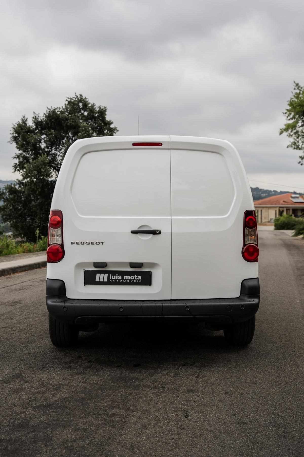 peugeot-partner-2015-diesel-1560cc