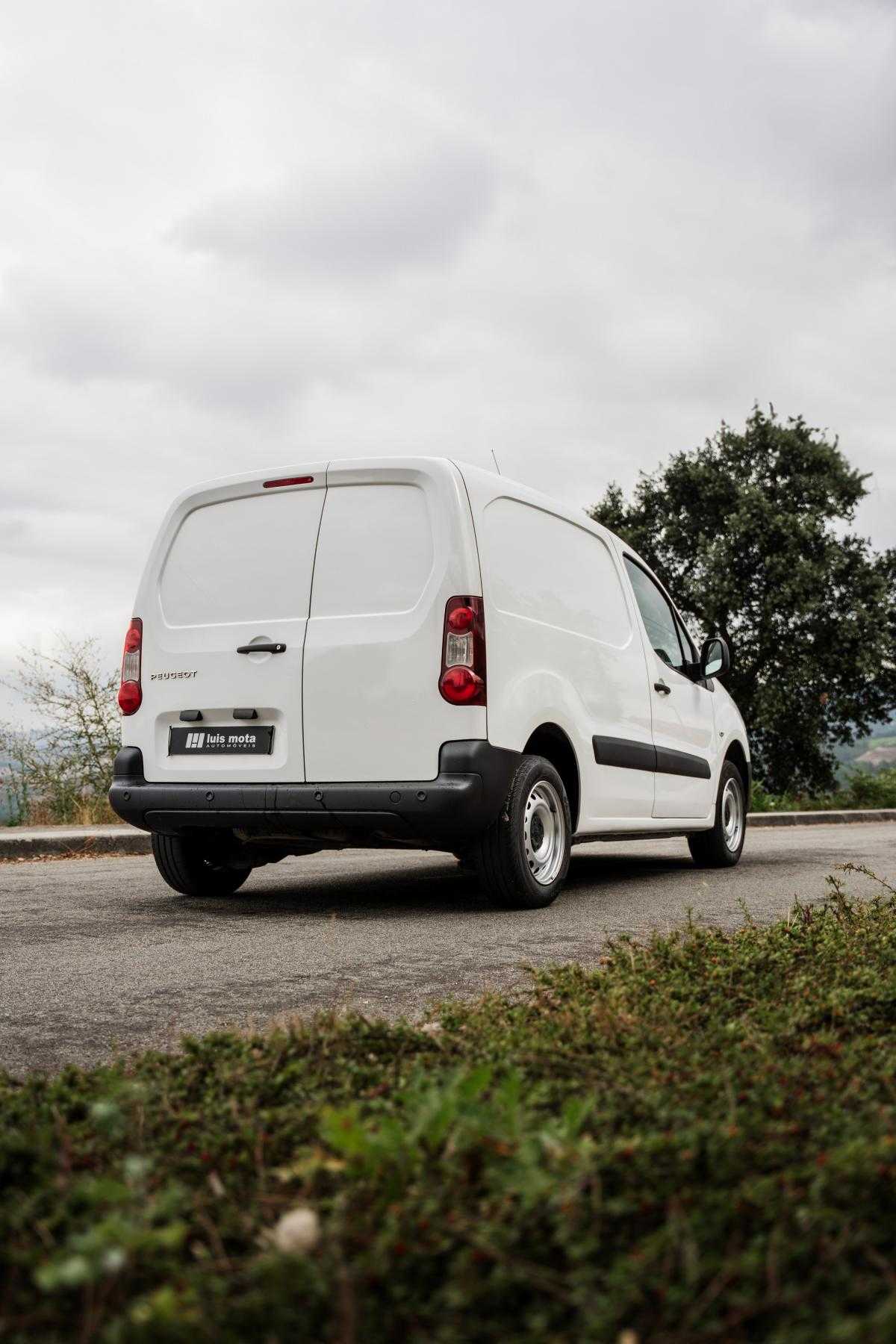 peugeot-partner-2015-diesel-1560cc