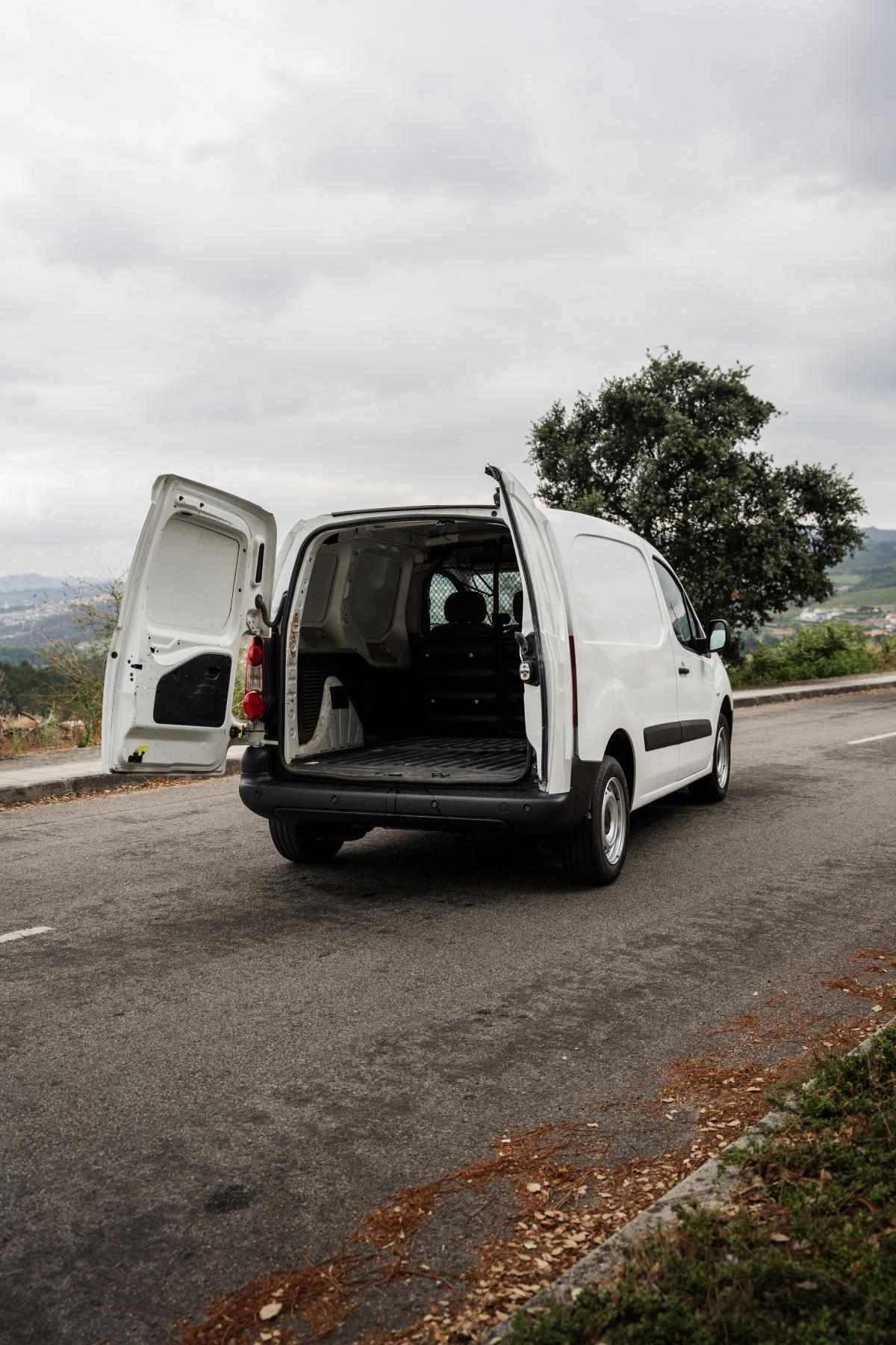 peugeot-partner-2015-diesel-1560cc
