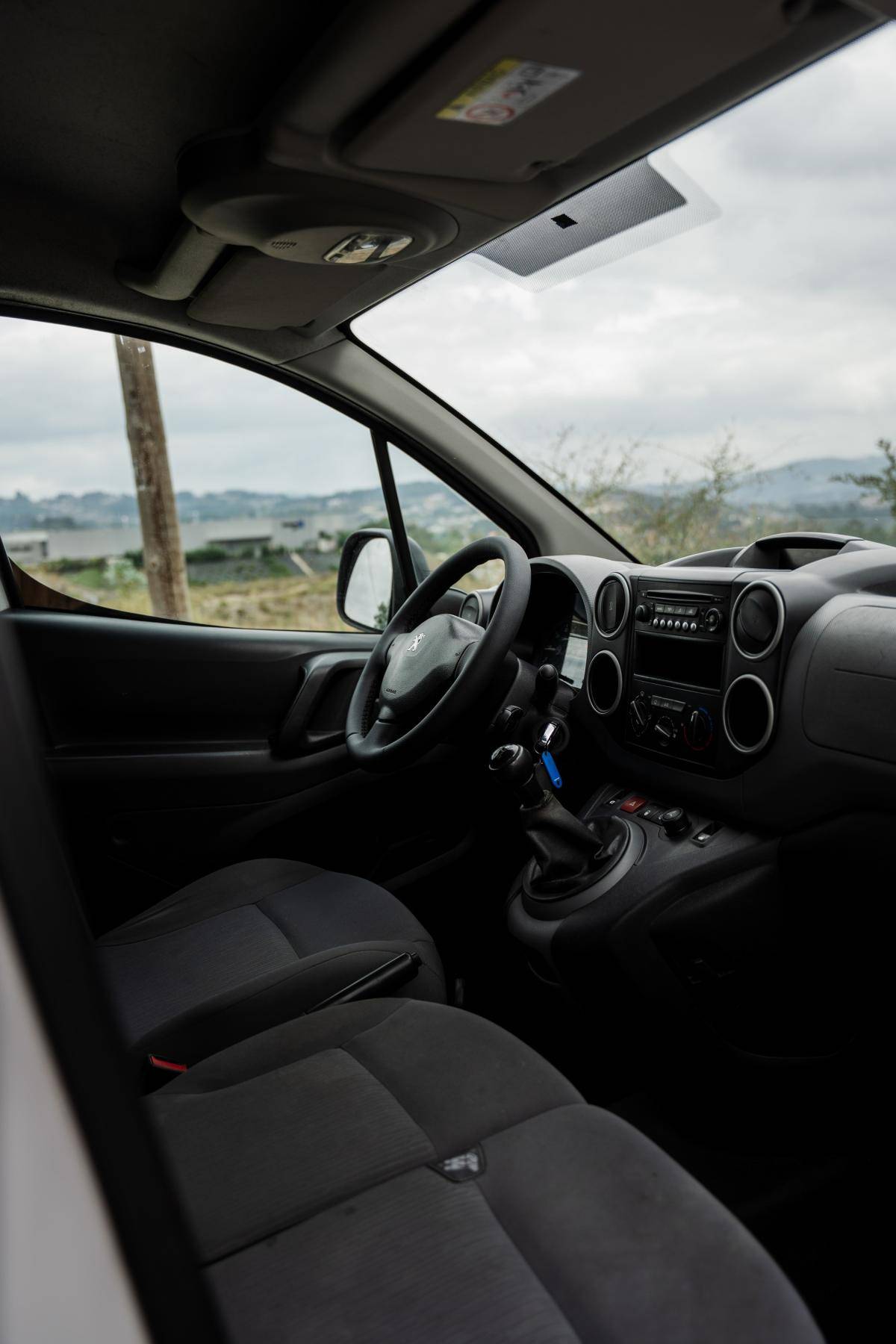 peugeot-partner-2015-diesel-1560cc
