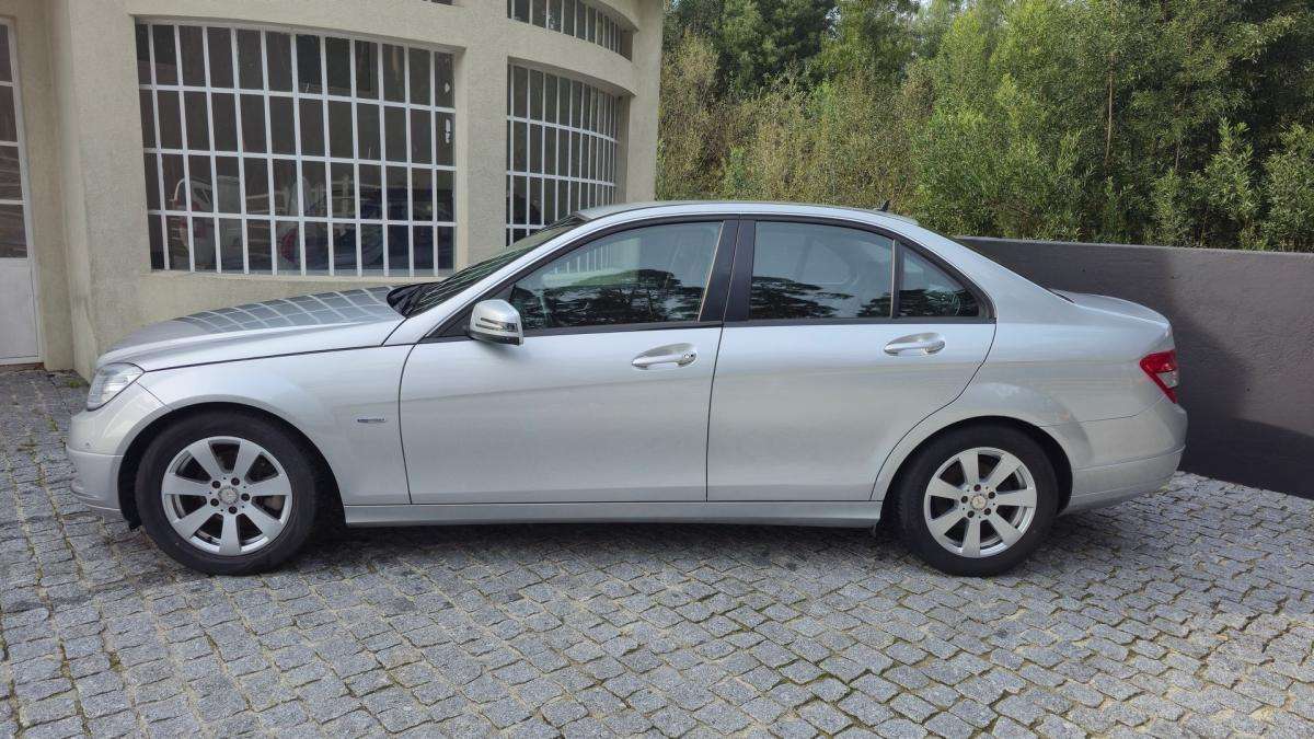 mercedes-benz-classe-c-2010-diesel-2148cc