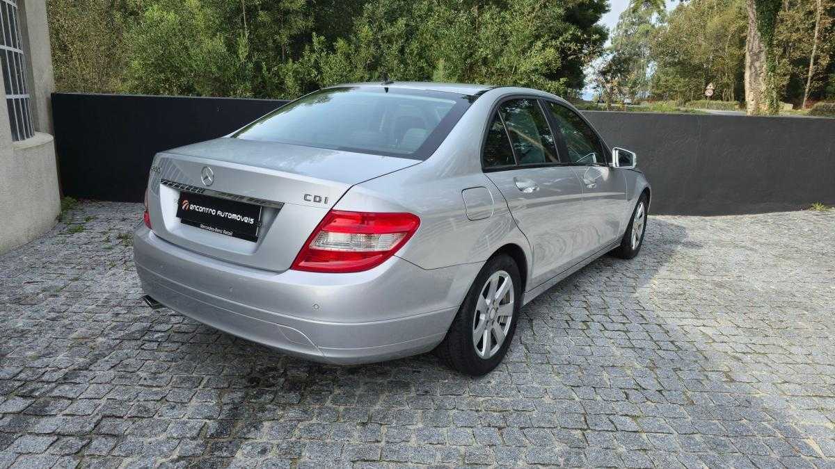 mercedes-benz-classe-c-2010-diesel-2148cc