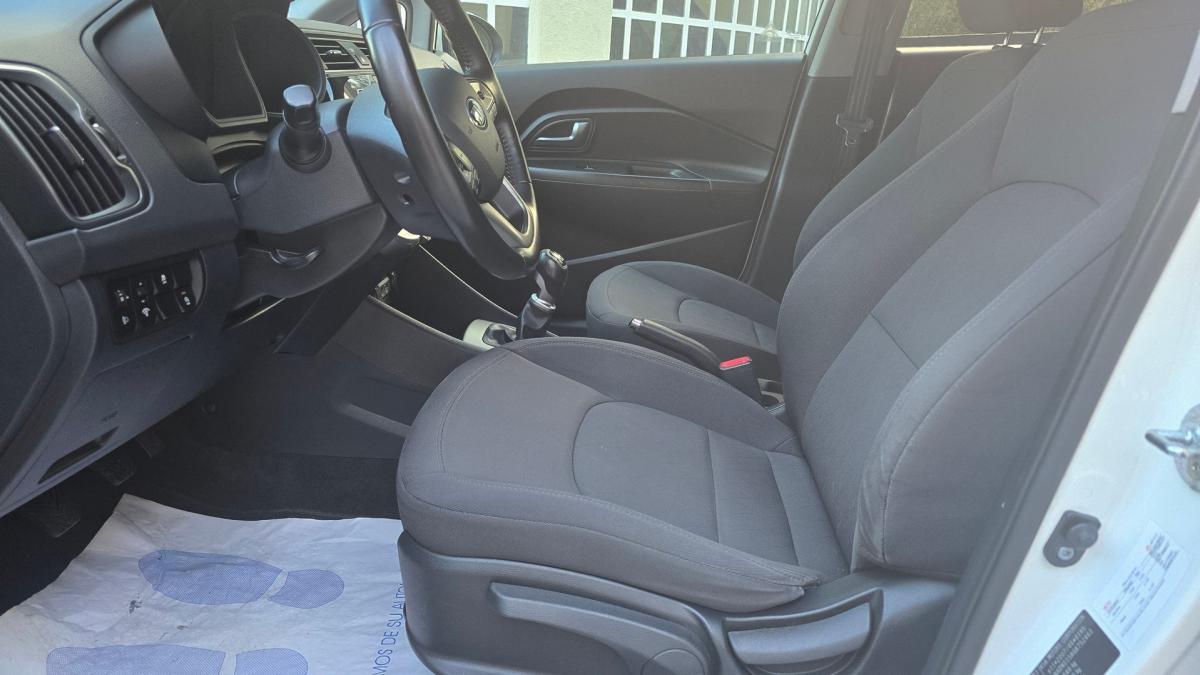 kia-rio-2016-diesel-1120cc