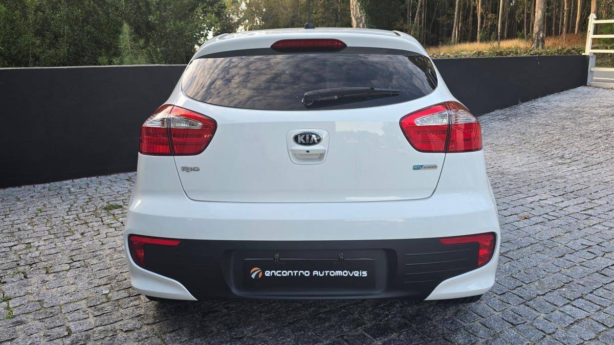 kia-rio-2016-diesel-1120cc