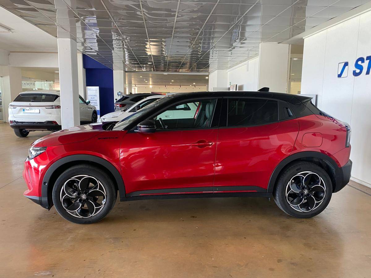 alfa-romeo-junior-2024-eletrico-0cc