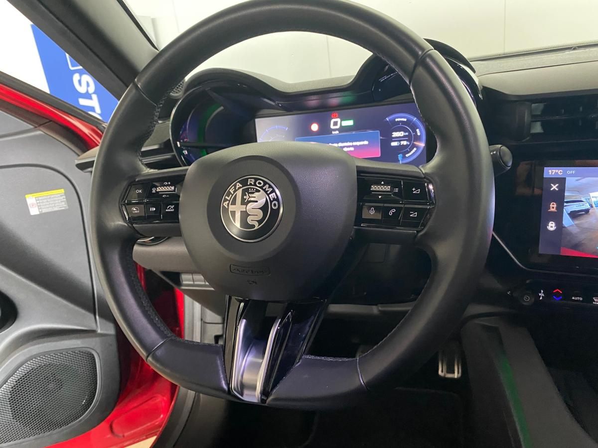 alfa-romeo-junior-2024-eletrico-0cc