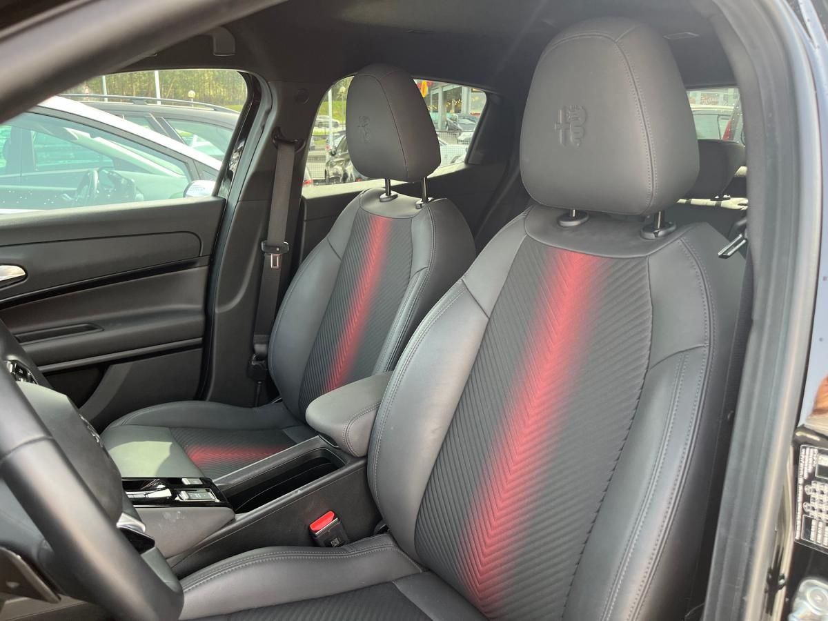 alfa-romeo-junior-2025-hibrido-a-gasolina-1199cc