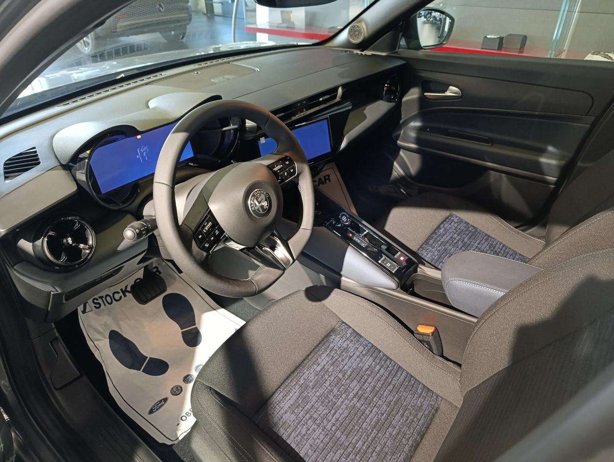 alfa-romeo-junior-2026-eletrico-0cc
