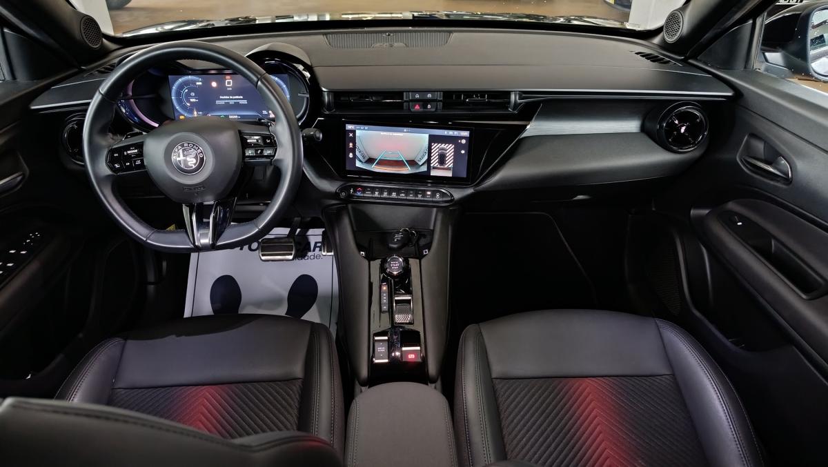alfa-romeo-junior-2025-hibrido-a-gasolina-1199cc