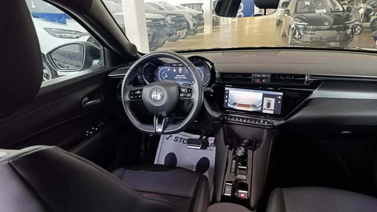 alfa-romeo-junior-2025-hibrido-a-gasolina-1199cc