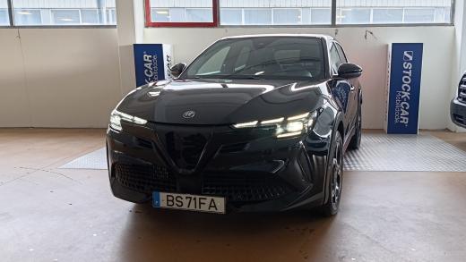 alfa-romeo-junior-2025-hibrido-a-gasolina-1199cc