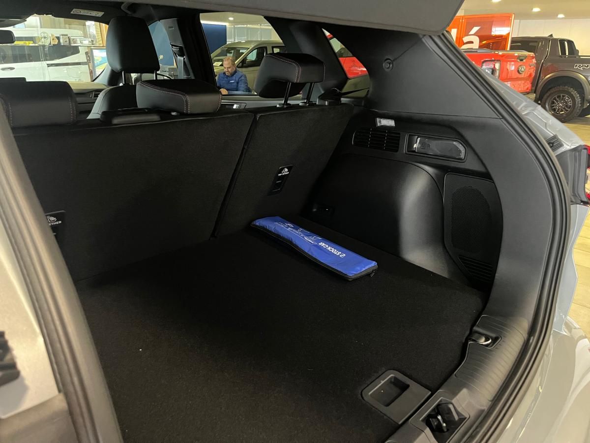 ford-kuga-2026-hibrido-a-gasolina-2488cc
