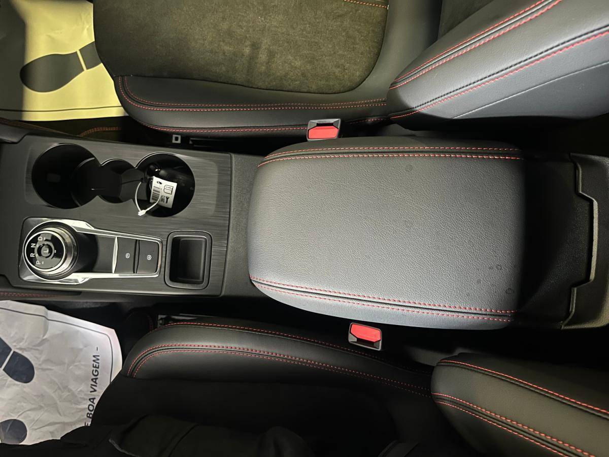 ford-kuga-2026-hibrido-a-gasolina-2488cc