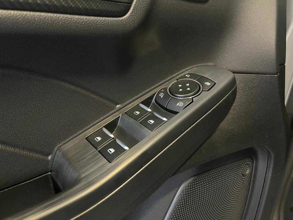 ford-kuga-2026-hibrido-a-gasolina-2488cc