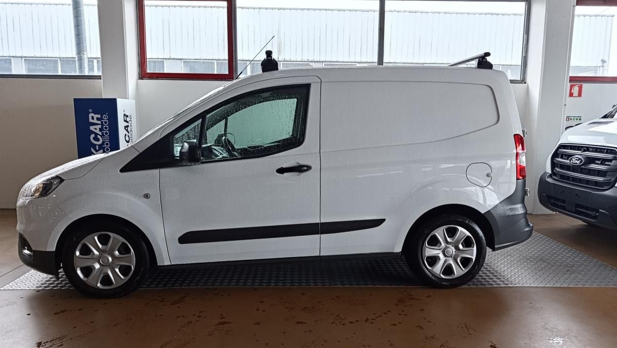ford-tourneo-courier-2022-diesel-1499cc