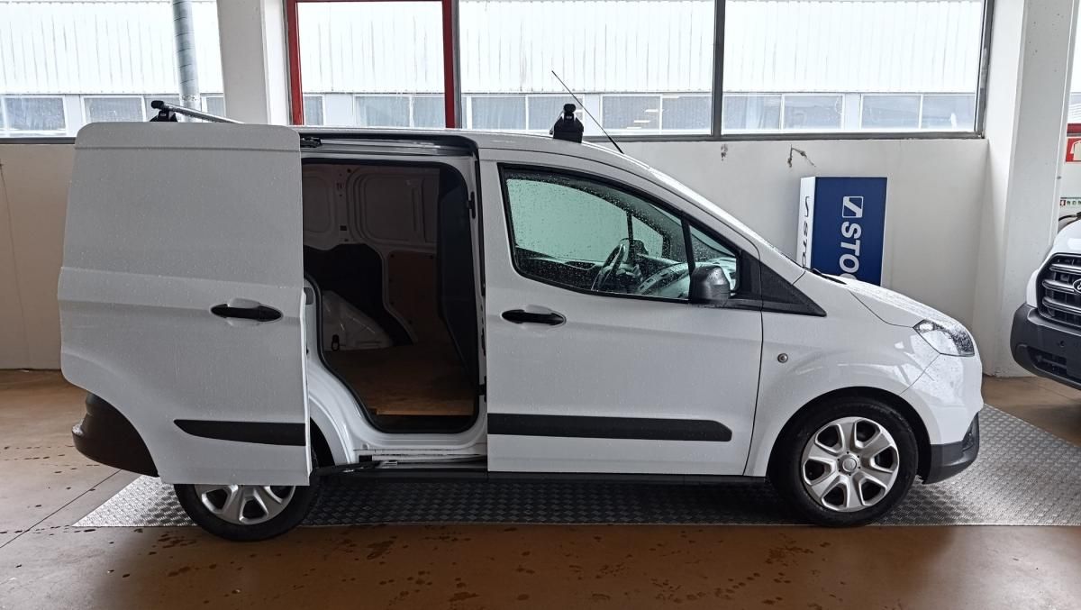 ford-tourneo-courier-2022-diesel-1499cc