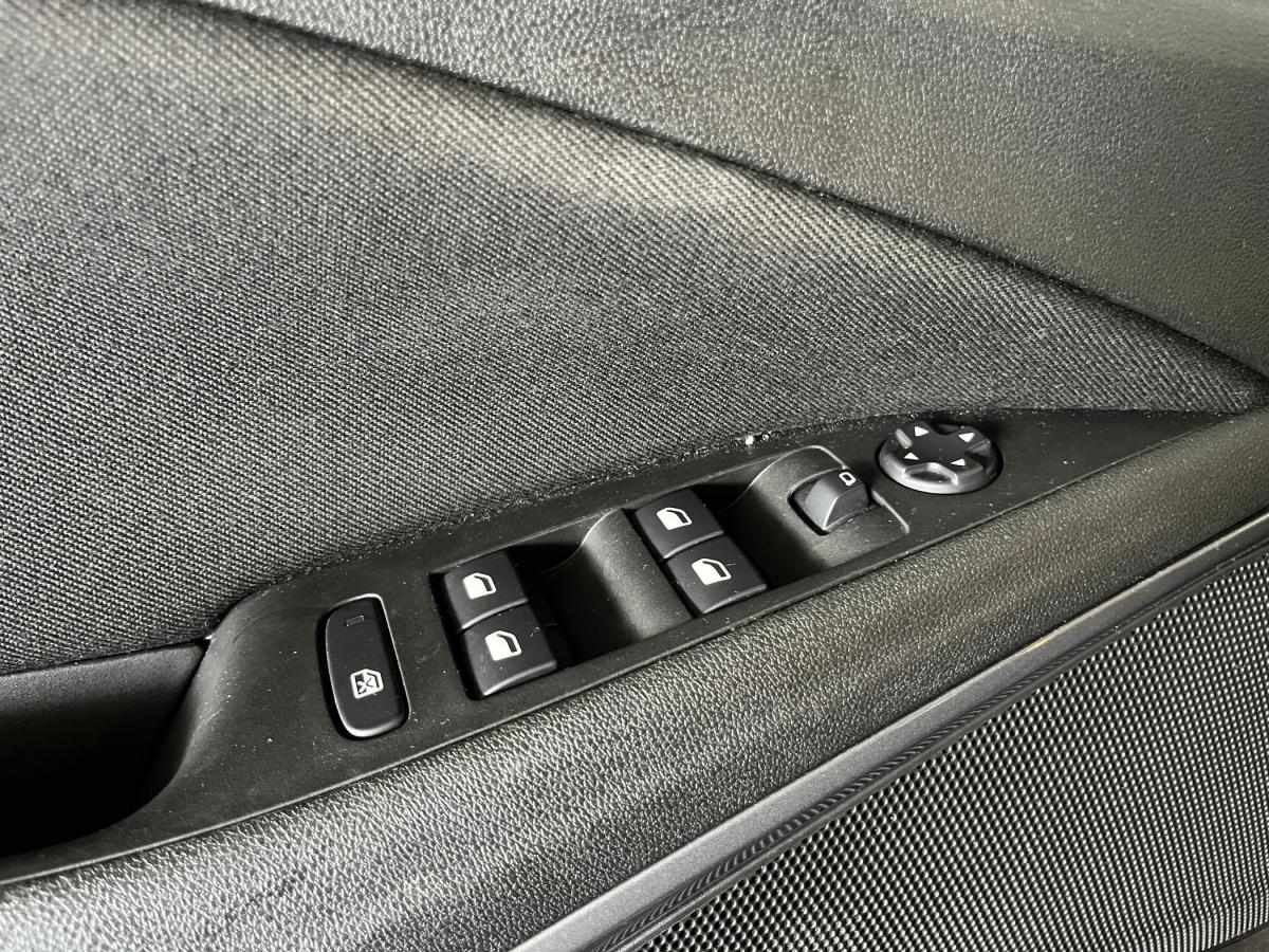 opel-crossland-2023-gasolina-1199cc