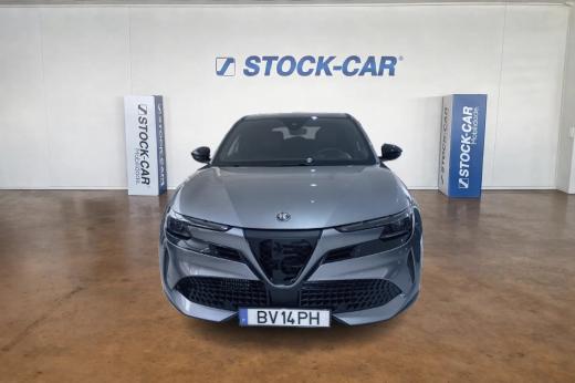 alfa-romeo-junior-2025-hibrido-a-gasolina-1199cc