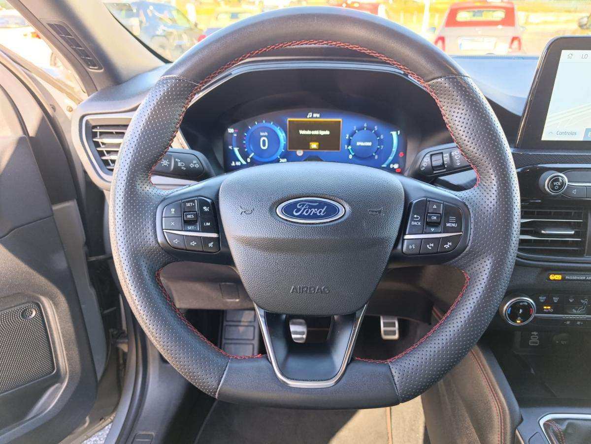 ford-kuga-2023-gasolina-1499cc