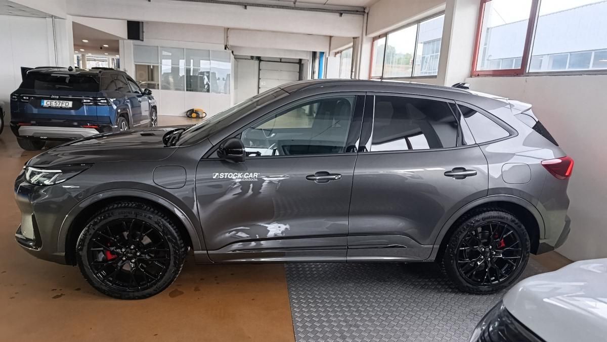 ford-kuga-2026-hibrido-a-gasolina-2488cc