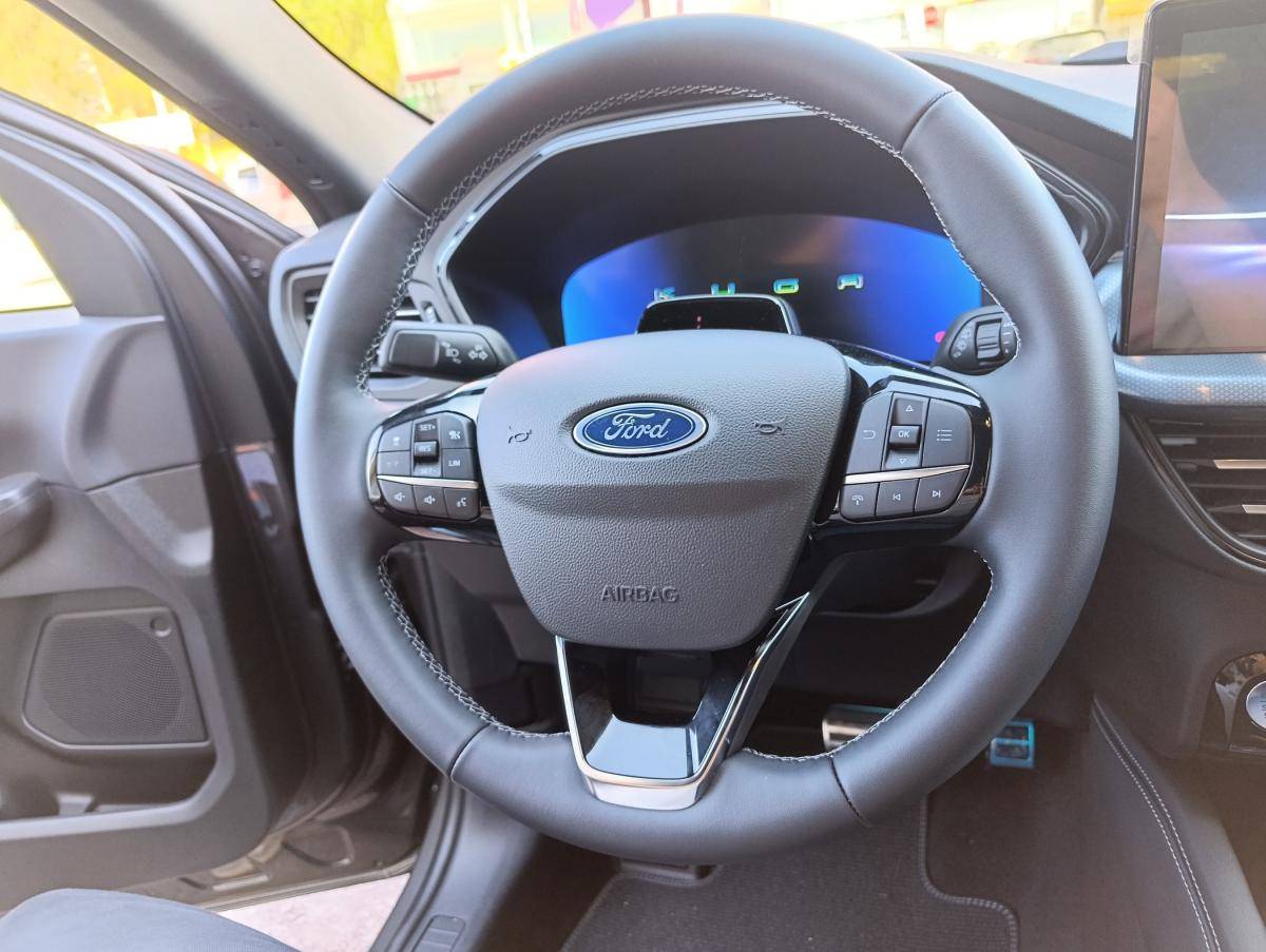 ford-kuga-2026-hibrido-a-gasolina-2488cc