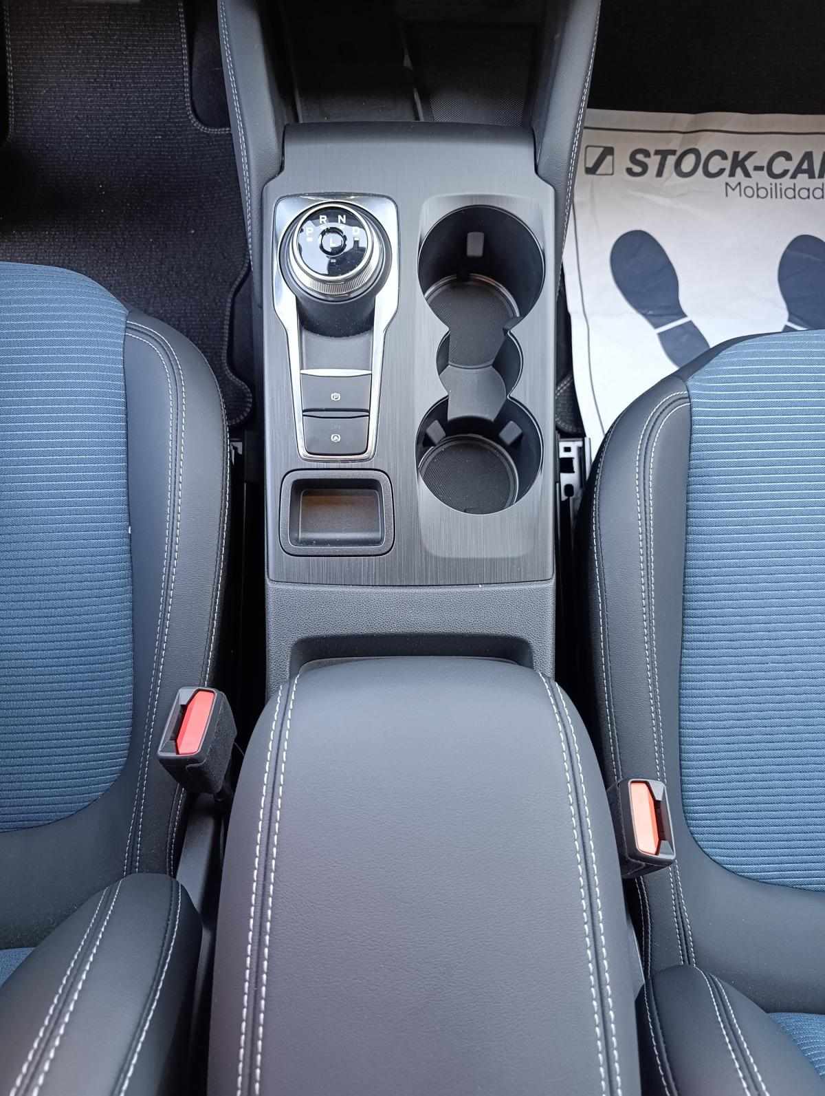 ford-kuga-2026-hibrido-a-gasolina-2488cc