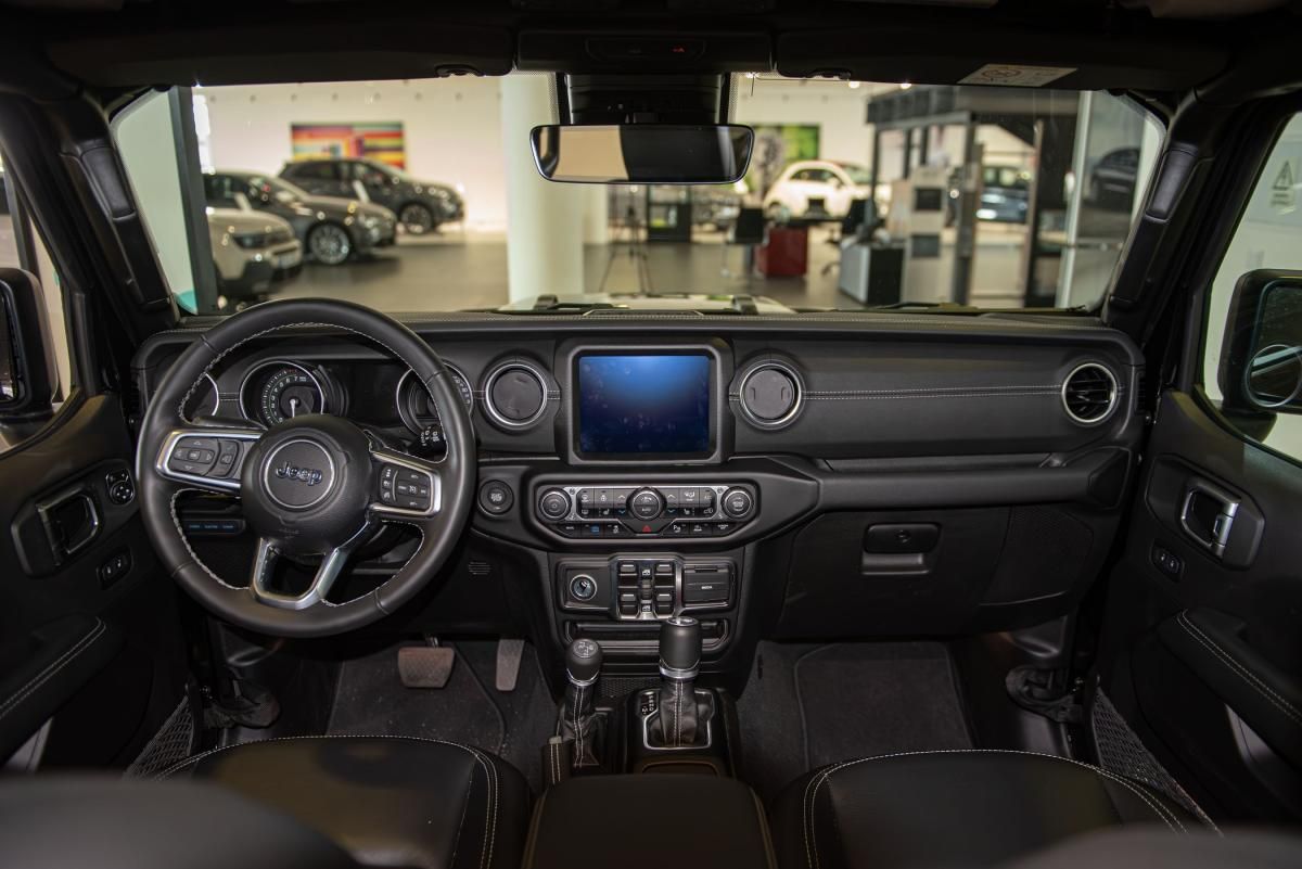 jeep-wrangler-2023-hibrido-a-gasolina-2000cc