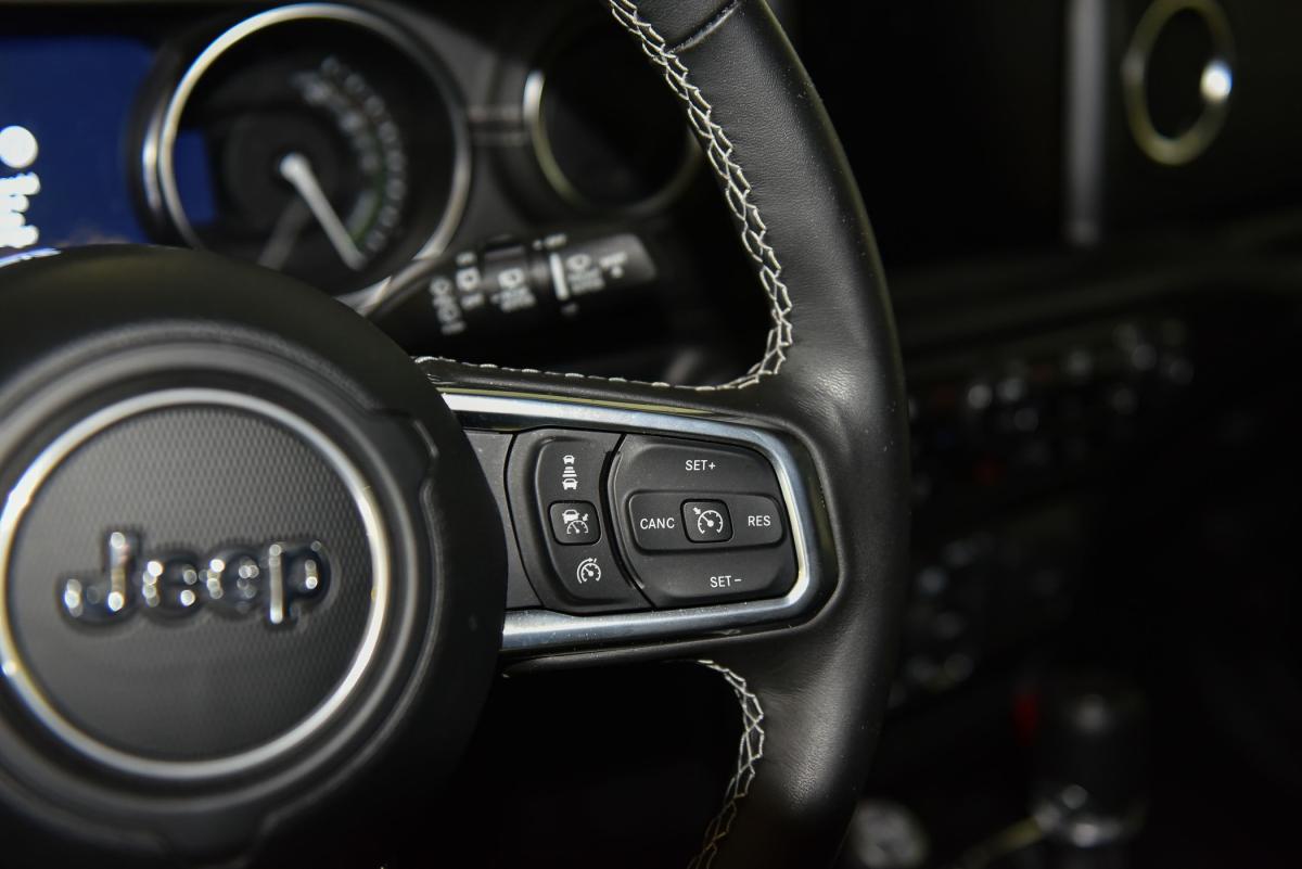 jeep-wrangler-2023-hibrido-a-gasolina-2000cc