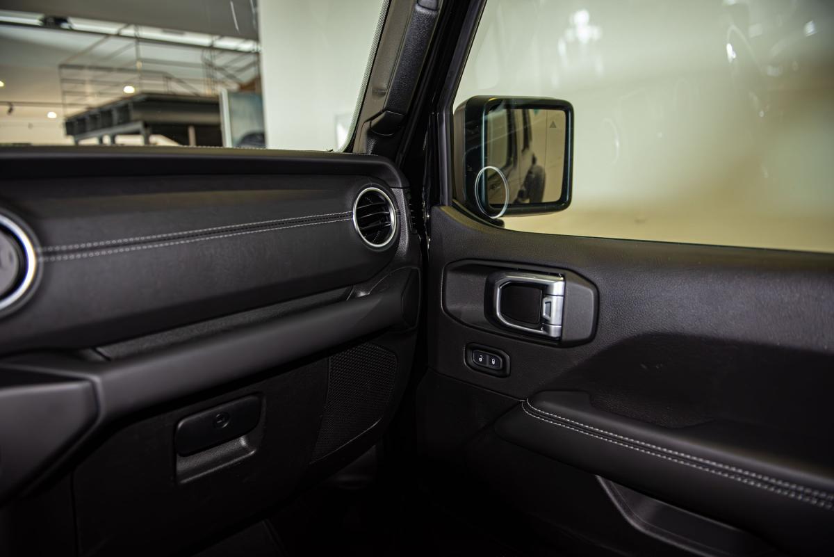 jeep-wrangler-2023-hibrido-a-gasolina-2000cc