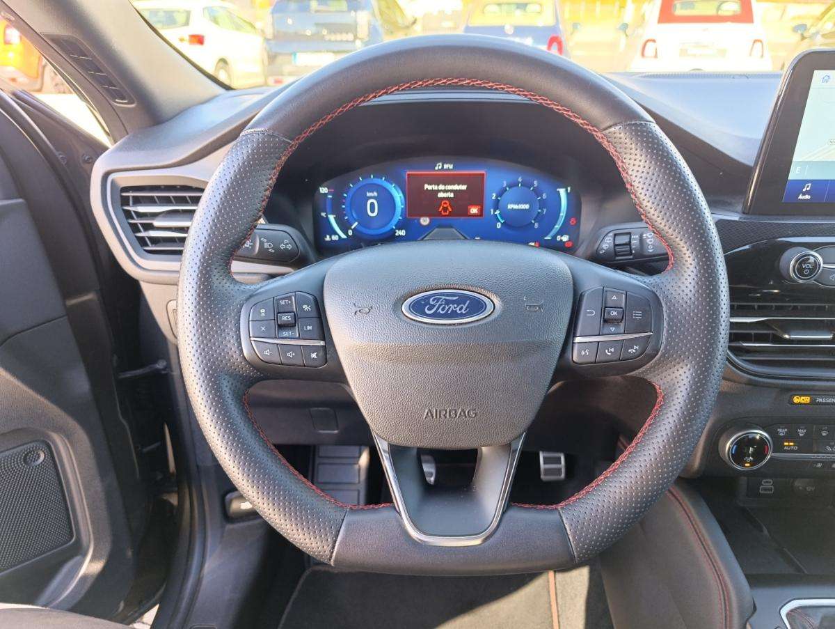 ford-kuga-2023-gasolina-1499cc
