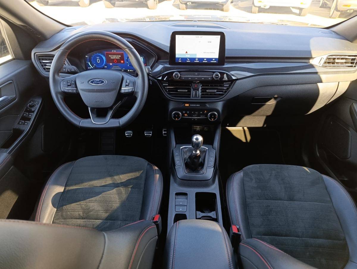 ford-kuga-2023-gasolina-1499cc